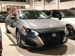 نيسان ألتيما